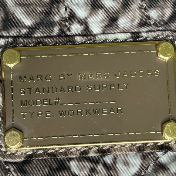 Marc by Marc Jacobs Large Snake Print Nylon Travel Bag - Picture 4 of 5